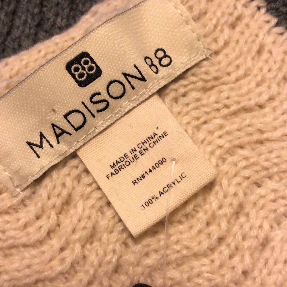 Madison 88 Block Color Scarf - Picture 4 of 5